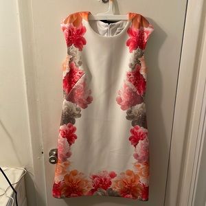 Calvin Klein midi floral print dress. Size 6